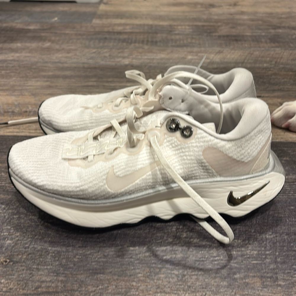 Nike Motiva